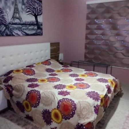 Apartament Arqile Διαμέρισμα Πόγραδετς